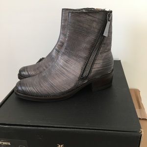 NWB! Frye Demi ZIP Bootie, Pewter, NIB